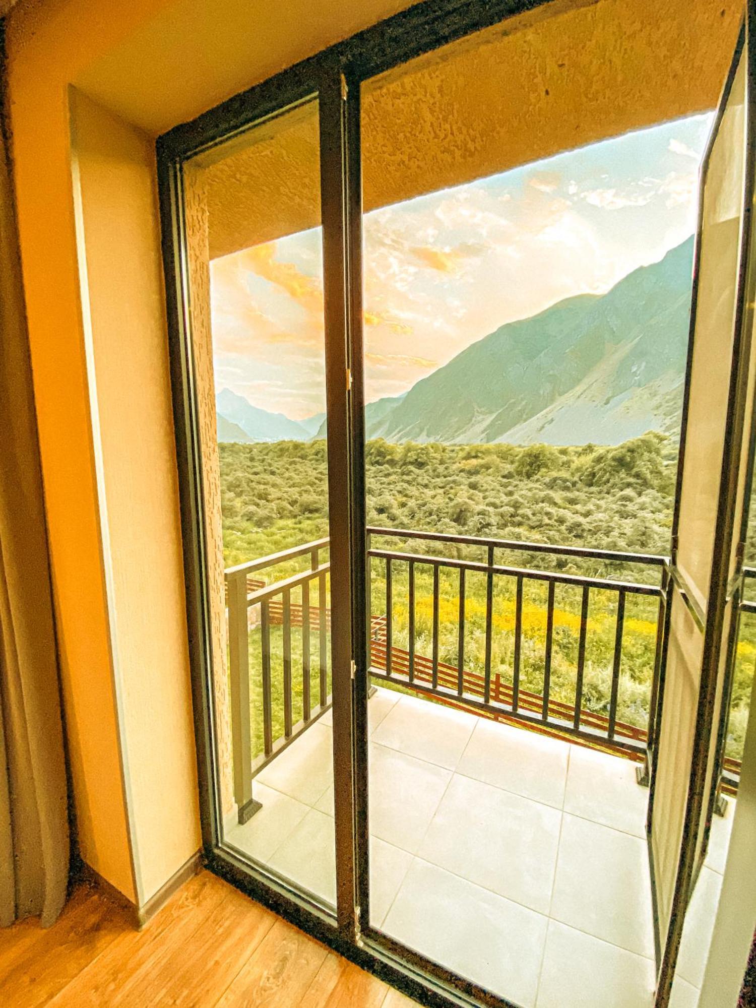 Hotel Gold Kazbegi Buitenkant foto