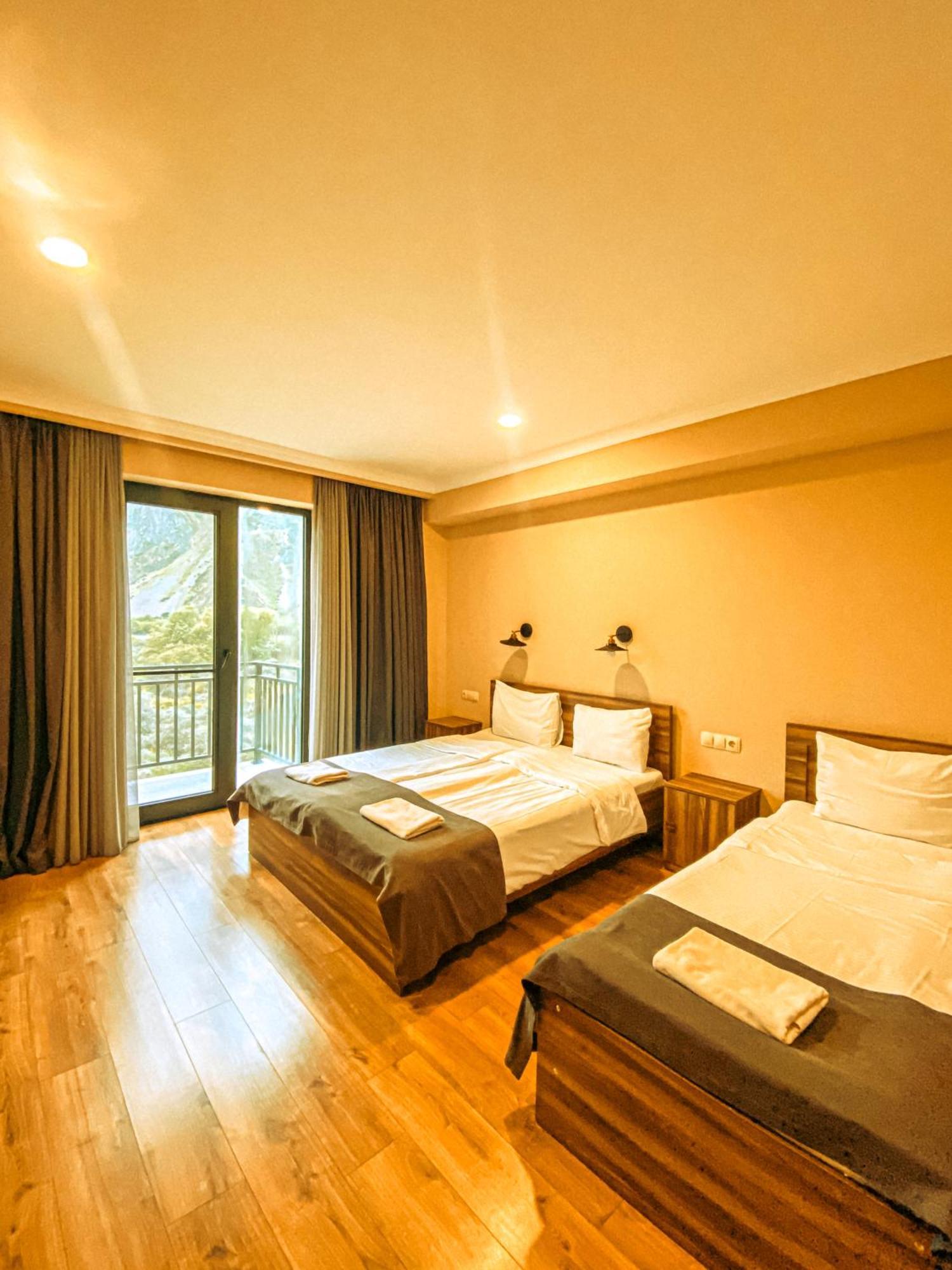 Hotel Gold Kazbegi Buitenkant foto