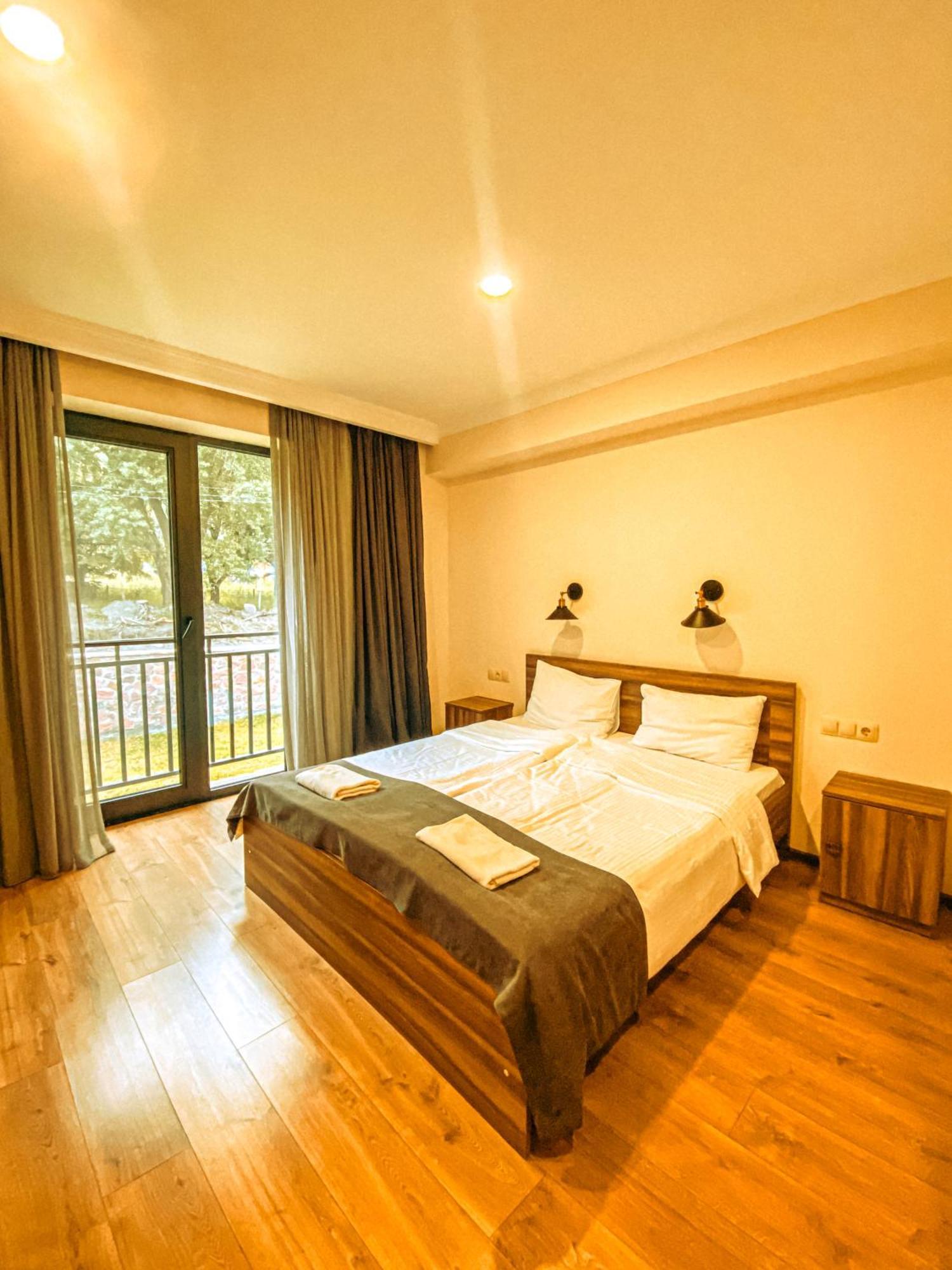Hotel Gold Kazbegi Buitenkant foto